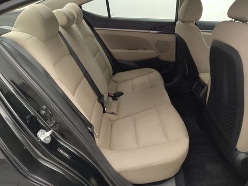 Used 2018 Hyundai Elantra Value Edition FWD image 19