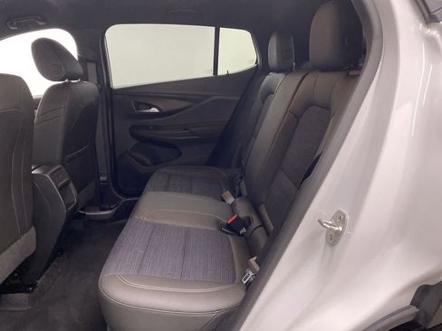 Used 2024 Buick Envista Preferred image 16