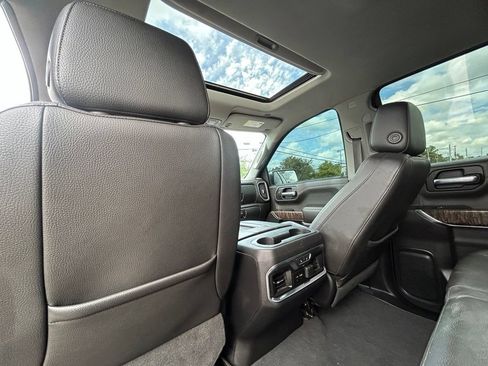 Used 2019 GMC Sierra 1500 Denali w/ Denali Ultimate Package AWD/4WD image 27