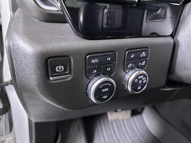 Used 2022 GMC Sierra 1500 SLT w/ SLT Premium Plus Package AWD/4WD image 18