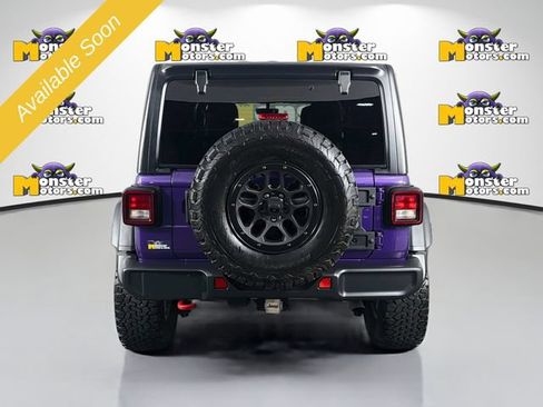 Used 2023 Jeep Wrangler Unlimited Rubicon w/ Xtreme Recon 35" Tire Package AWD/4WD image 6