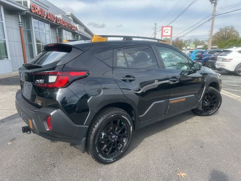 Used 2025 Subaru Crosstrek 2.5i Wilderness AWD/4WD image 2