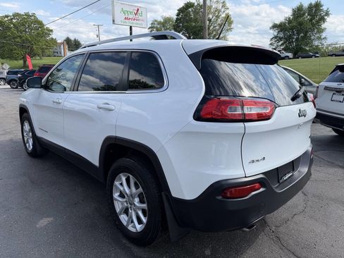 Used 2014 Jeep Cherokee Latitude w/ Comfort/Convenience Group AWD/4WD image 4