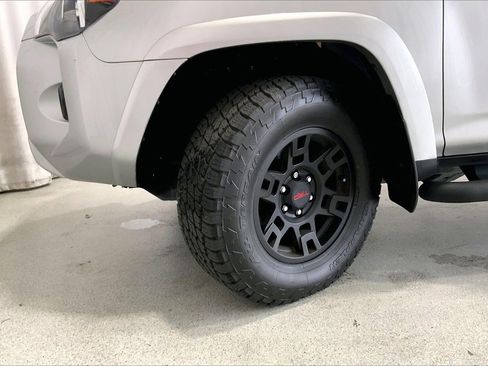 Used 2023 Toyota 4Runner SR5 Premium w/ Moonroof Package image 20