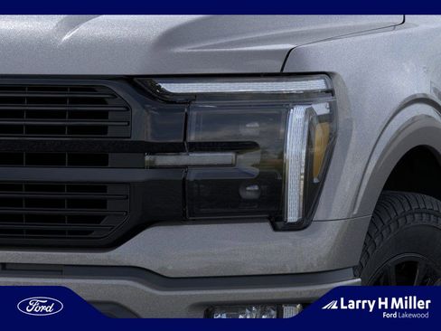 New 2025 Ford F150 Platinum w/ FX4 Off-Road Package image 18