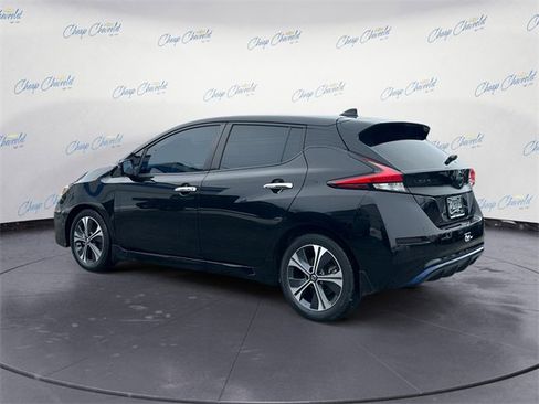 Used 2022 Nissan Leaf SV w/ SV Technology Package image 3