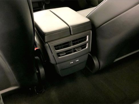 Used 2020 Tesla Model S Long Range Plus image 34