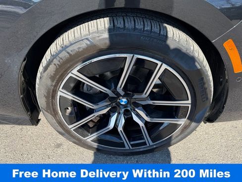Used 2025 BMW 740i xDrive image 14