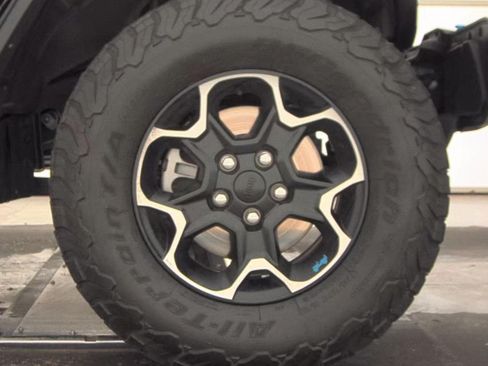 Used 2023 Jeep Wrangler Unlimited Rubicon 4xe AWD/4WD image 7
