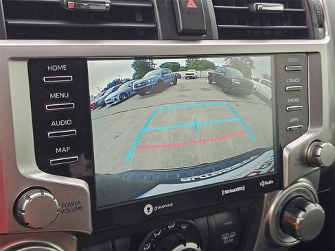 Used 2022 Toyota 4Runner SR5 Premium image 21