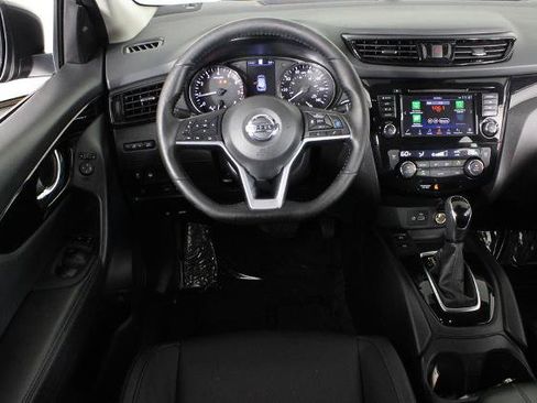 Certified 2021 Nissan Rogue Sport SL FWD image 7