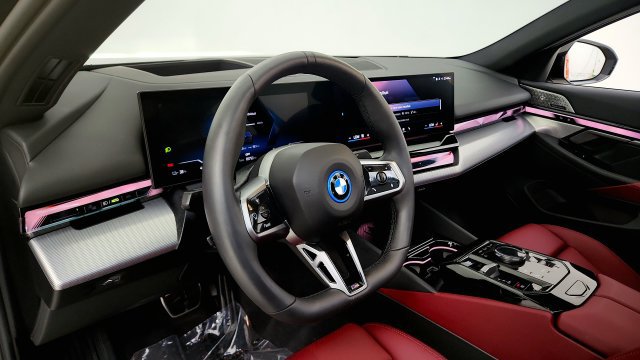 Used 2027 BMW i5 eDrive40 w/ M Sport Package RWD image 51