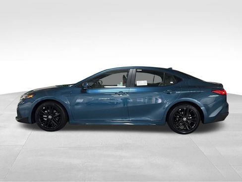 New 2026 Toyota Camry SE image 2