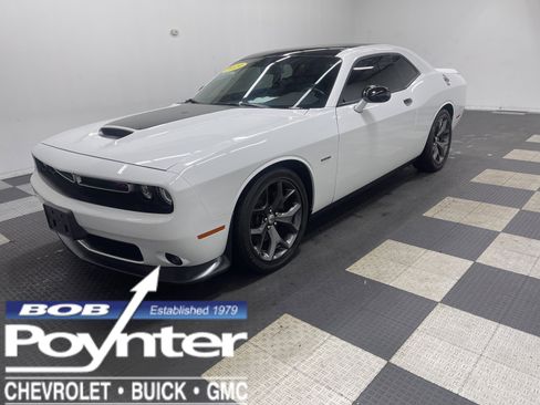 Used 2019 Dodge Challenger R/T image 1