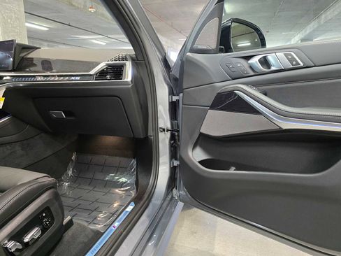 New 2026 BMW X5 xDrive50e w/ M Sport Package AWD/4WD image 31