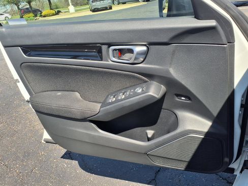 Certified 2023 Honda Civic EX image 10