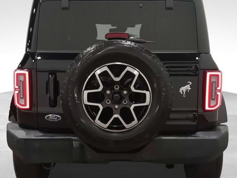 Certified 2025 Ford Bronco Outer Banks AWD/4WD image 4