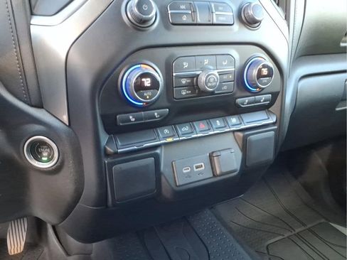 Used 2021 Chevrolet Silverado 1500 LT AWD/4WD image 28