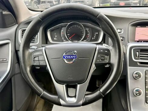 Used 2018 Volvo S60 T5 Dynamic w/ Vision Package image 18