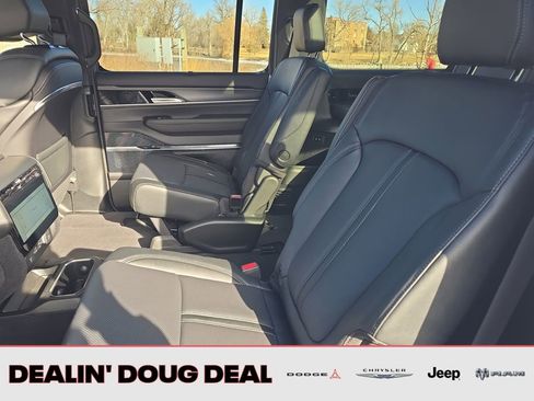 New 2026 Jeep Grand Wagoneer L Summit w/ Premium Group III AWD/4WD image 25