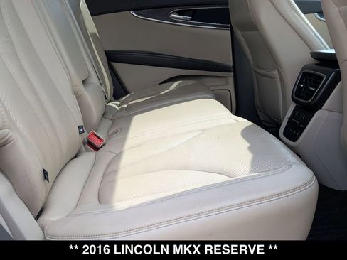 Used 2016 Lincoln MKX Reserve w/ Climate Package AWD/4WD image 25