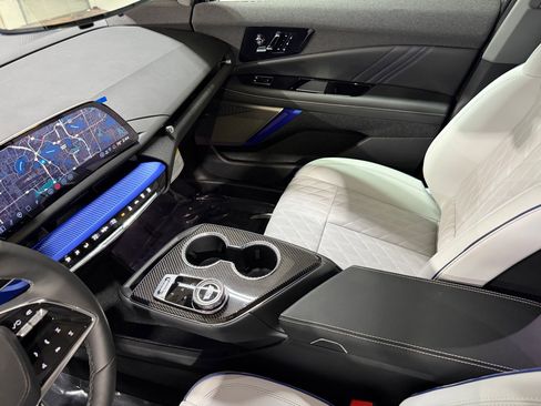 New 2026 Cadillac Optiq V AWD/4WD image 41