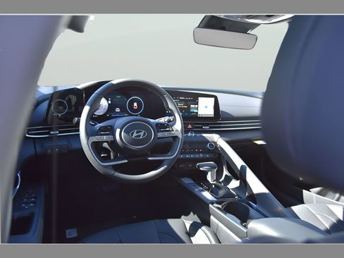 New 2026 Hyundai Elantra Limited FWD image 11