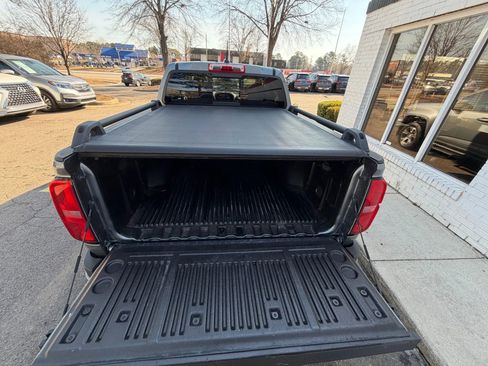 Used 2018 Chevrolet Colorado Z71 image 16