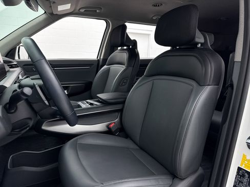 Used 2024 Kia EV9 Light Long Range image 18