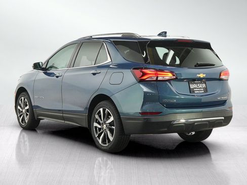 Used 2024 Chevrolet Equinox Premier AWD/4WD image 3