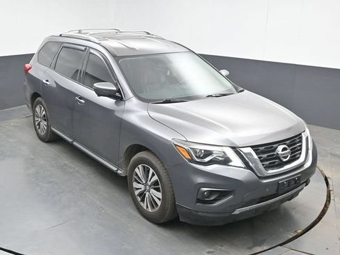 Used 2019 Nissan Pathfinder SL FWD image 13