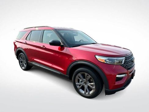 Certified 2023 Ford Explorer XLT w/ Equipment Group 202A AWD/4WD image 2