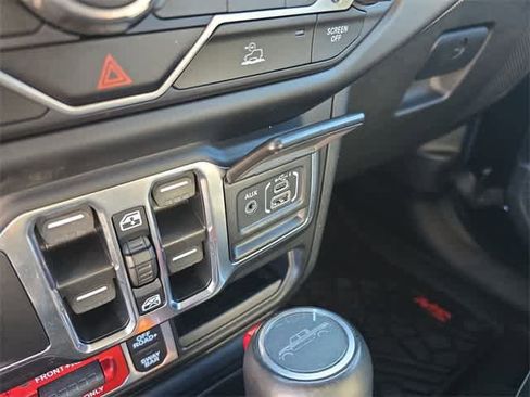 Used 2022 Jeep Gladiator Rubicon w/ LED Lighting Group image 32