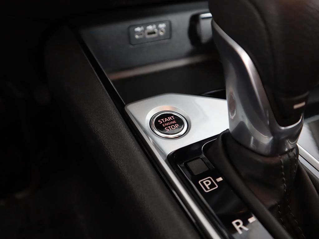 Used 2024 Nissan Altima 2.5 SV AWD/4WD image 37