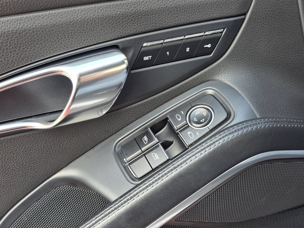 Used 2014 Porsche 911 Carrera S RWD image 20
