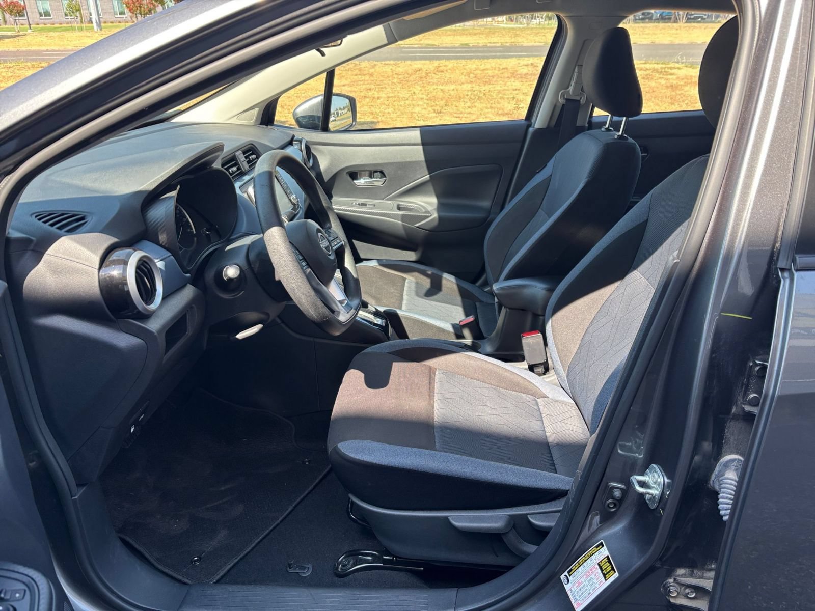 Used 2025 Nissan Versa SV FWD image 24