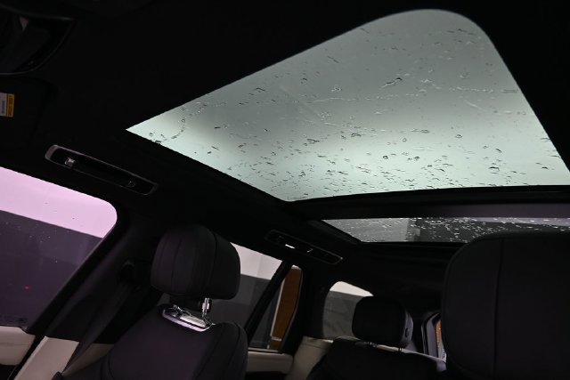 Used 2024 Land Rover Range Rover SE AWD/4WD image 19