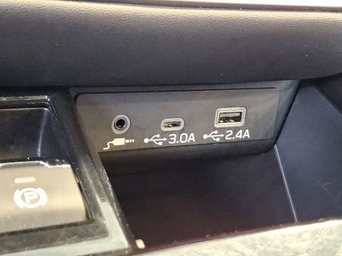 Certified 2024 Subaru Legacy Limited image 27