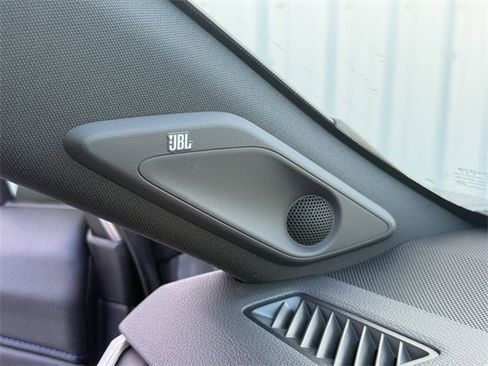 Used 2025 Toyota RAV4 XSE w/ Advanced Technology Package image 28