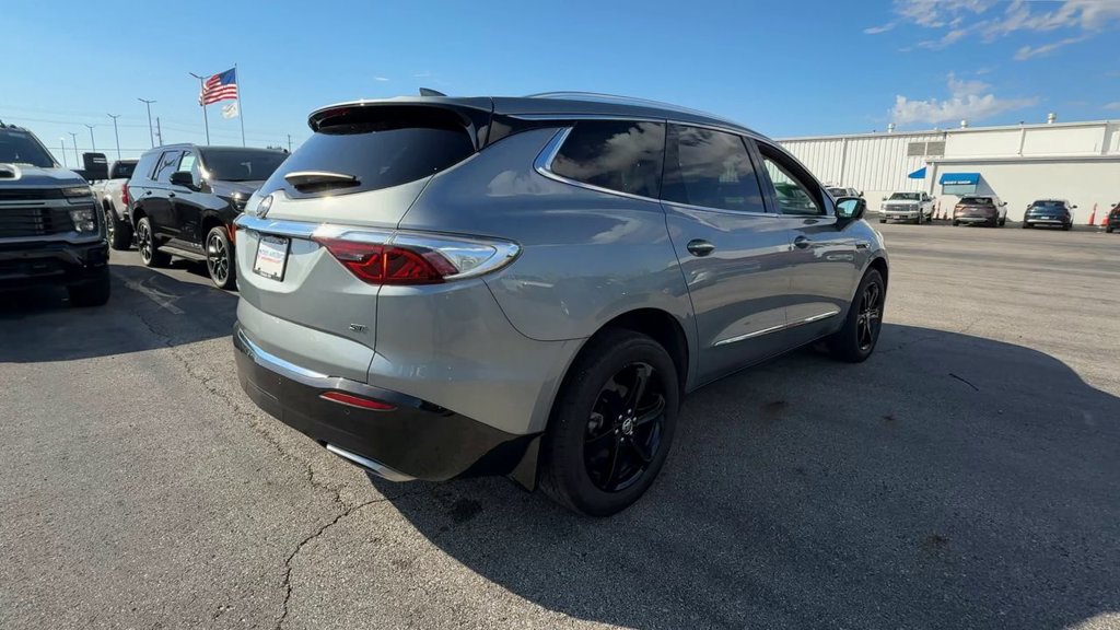 Used 2024 Buick Enclave Essence w/ Experience Buick Package AWD/4WD image 8