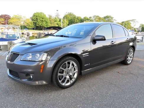 Used 2009 Pontiac G8 GXP RWD image 14
