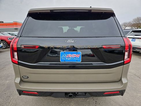 New 2026 Ford Expedition Tremor image 10