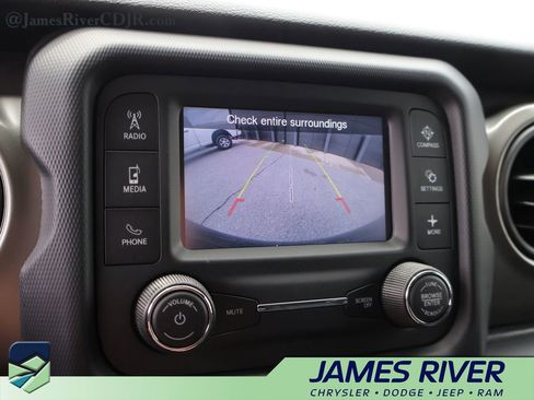Used 2018 Jeep Wrangler Unlimited Sport AWD/4WD image 33