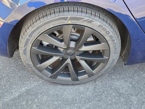 Used 2023 Tesla Model 3 Standard Range RWD image 10