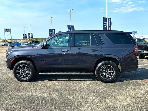 Used 2023 Chevrolet Tahoe Z71 w/ Luxury Package AWD/4WD image 5