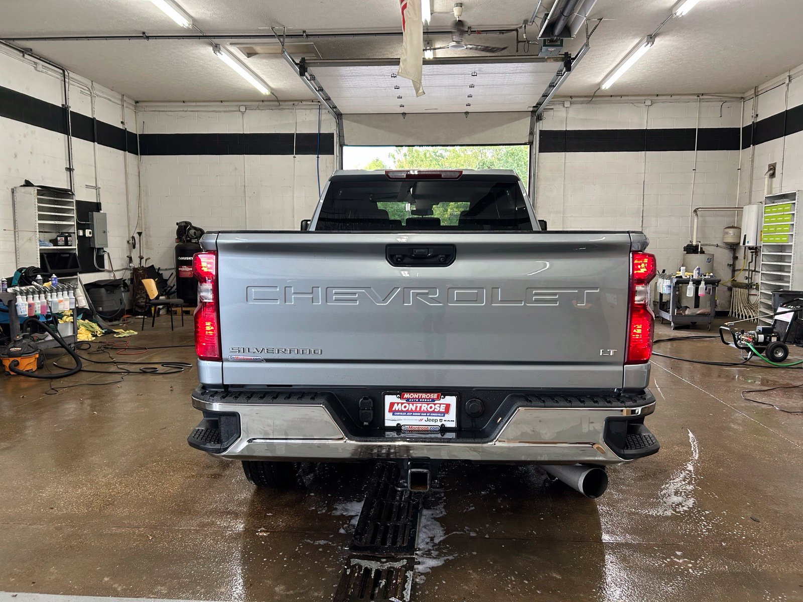 Used 2025 Chevrolet Silverado 2500 LT w/ Convenience Package AWD/4WD image 5