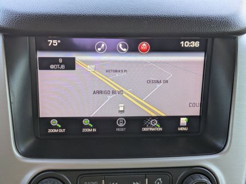 Used 2015 GMC Yukon SLT w/ HD Trailering Package image 28