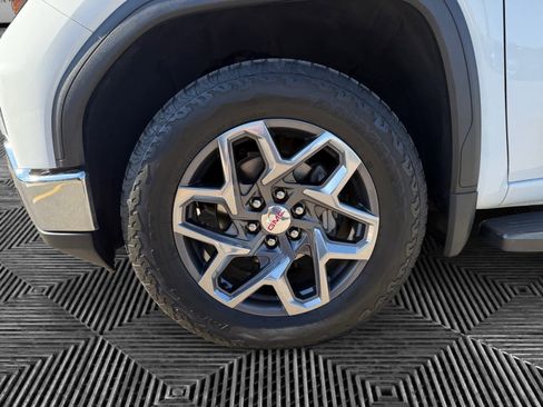 Used 2023 GMC Sierra 1500 SLT w/ SLT Premium Plus Package image 9