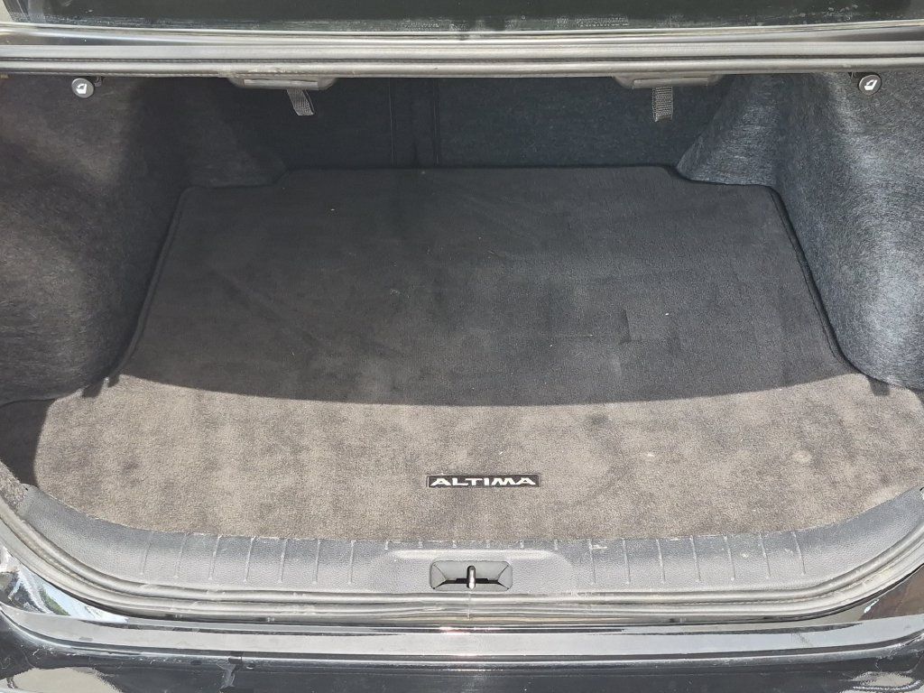 Certified 2025 Nissan Altima 2.5 SV FWD image 38