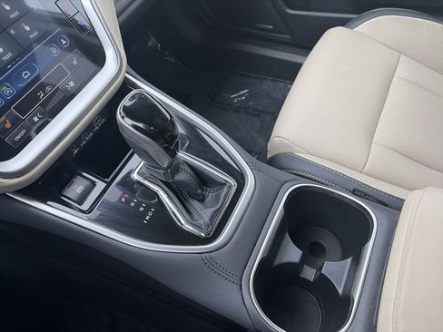 Used 2025 Subaru Outback Limited w/ Popular Package #2 image 24